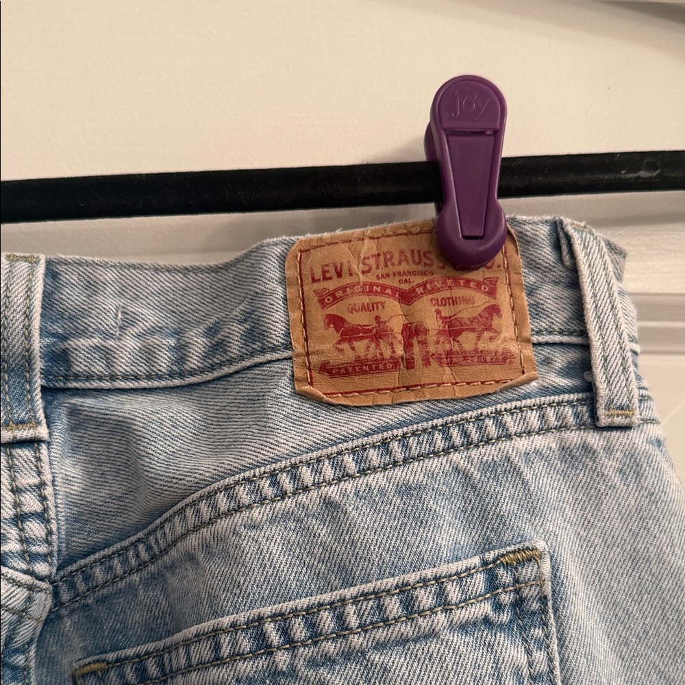 Levi's Women's Denim Straight Leg Jeans - Picture 2 of 4